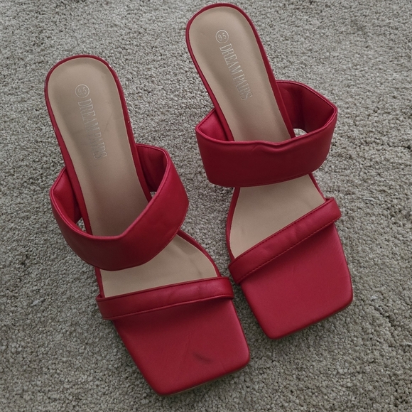 Dream pairs heels - Picture 2 of 9